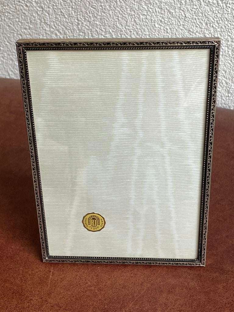 Vintage fotolijstje Jyden met bol glas, Antiek en Kunst, Ophalen of Verzenden